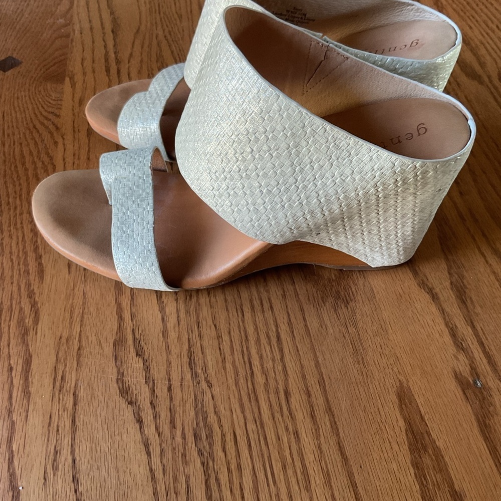 Kenneth Cole Gentle Souls Elegant White Sandals size 10 - Picture 6 of 9